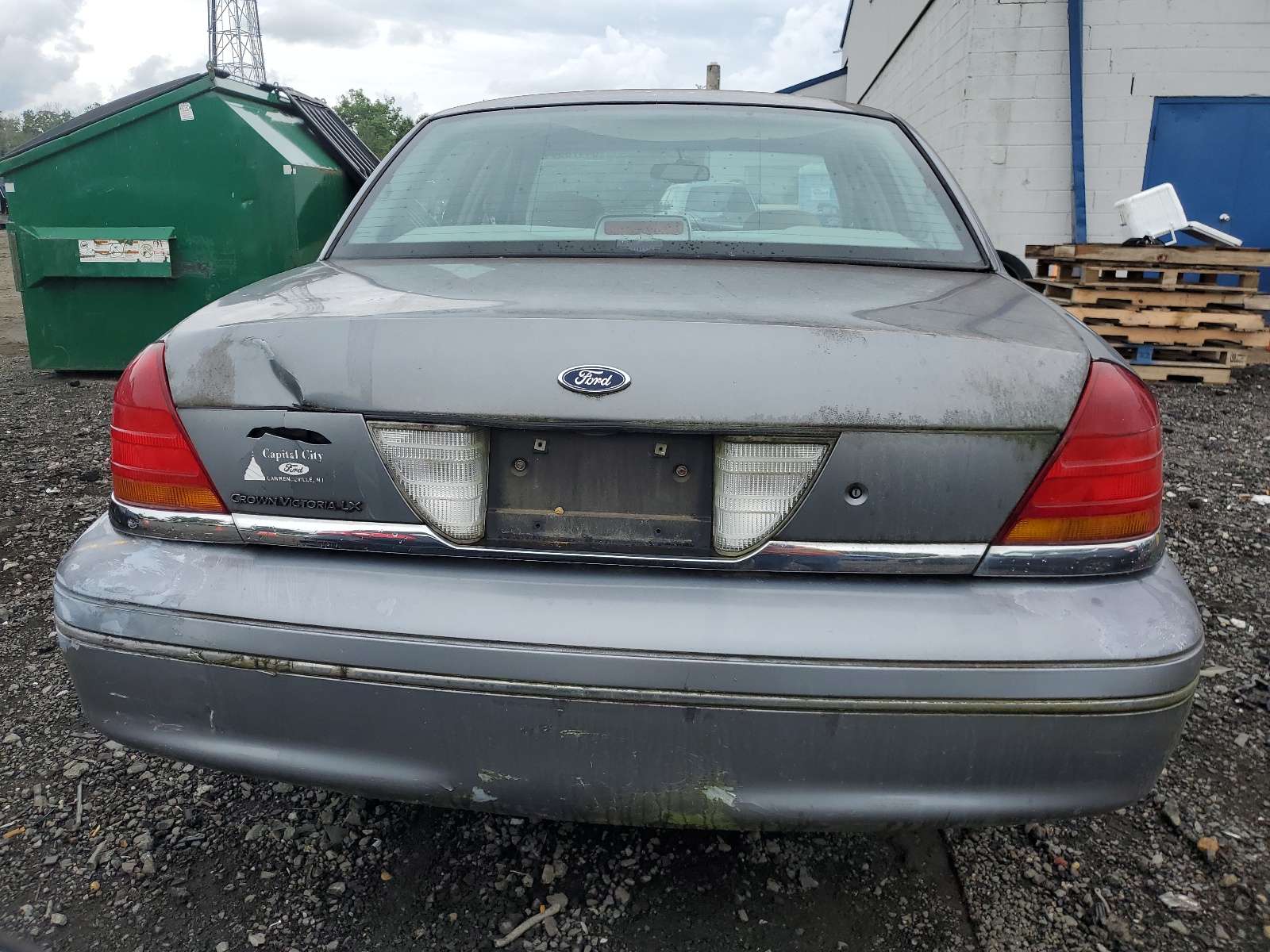 2FAFP74W7XX183654 1999 Ford Crown Victoria Lx