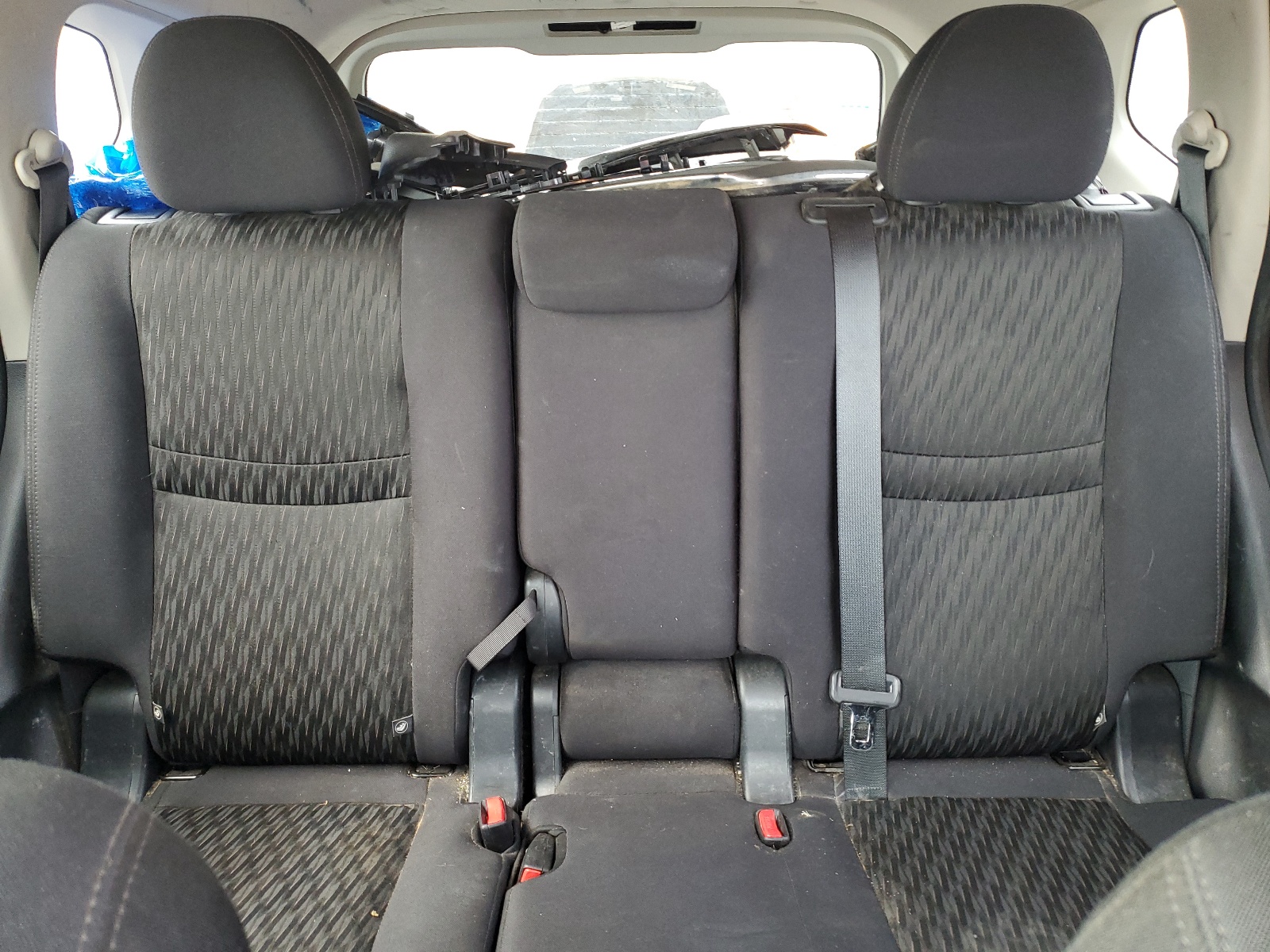 5N1AT2MT7KC702423 2019 Nissan Rogue S