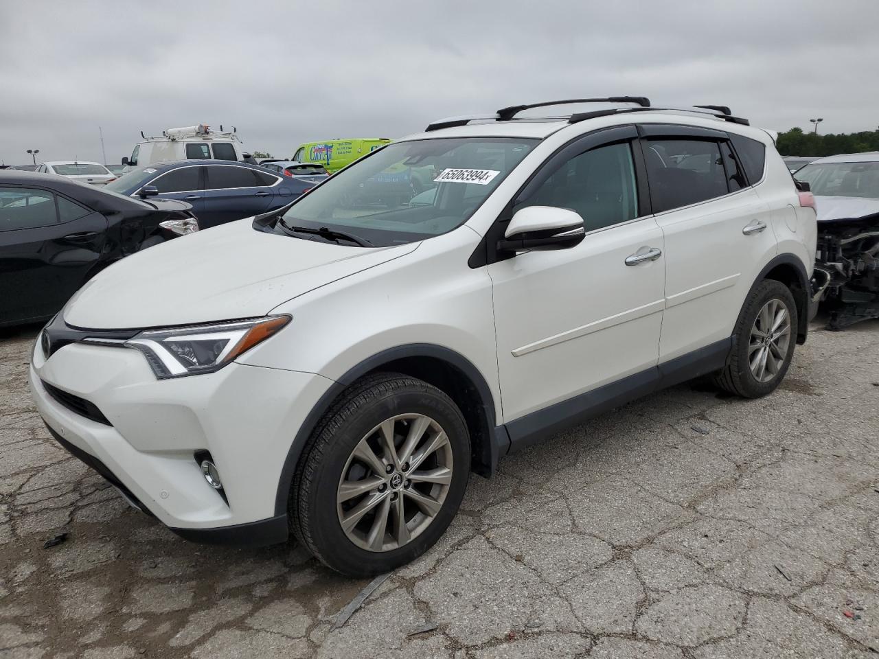 VIN 2T3DFREV9GW489853 2016 TOYOTA RAV4 no.1