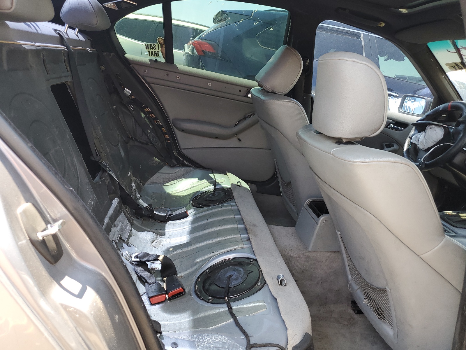 WBAEV53434KM34682 2004 BMW 330 I