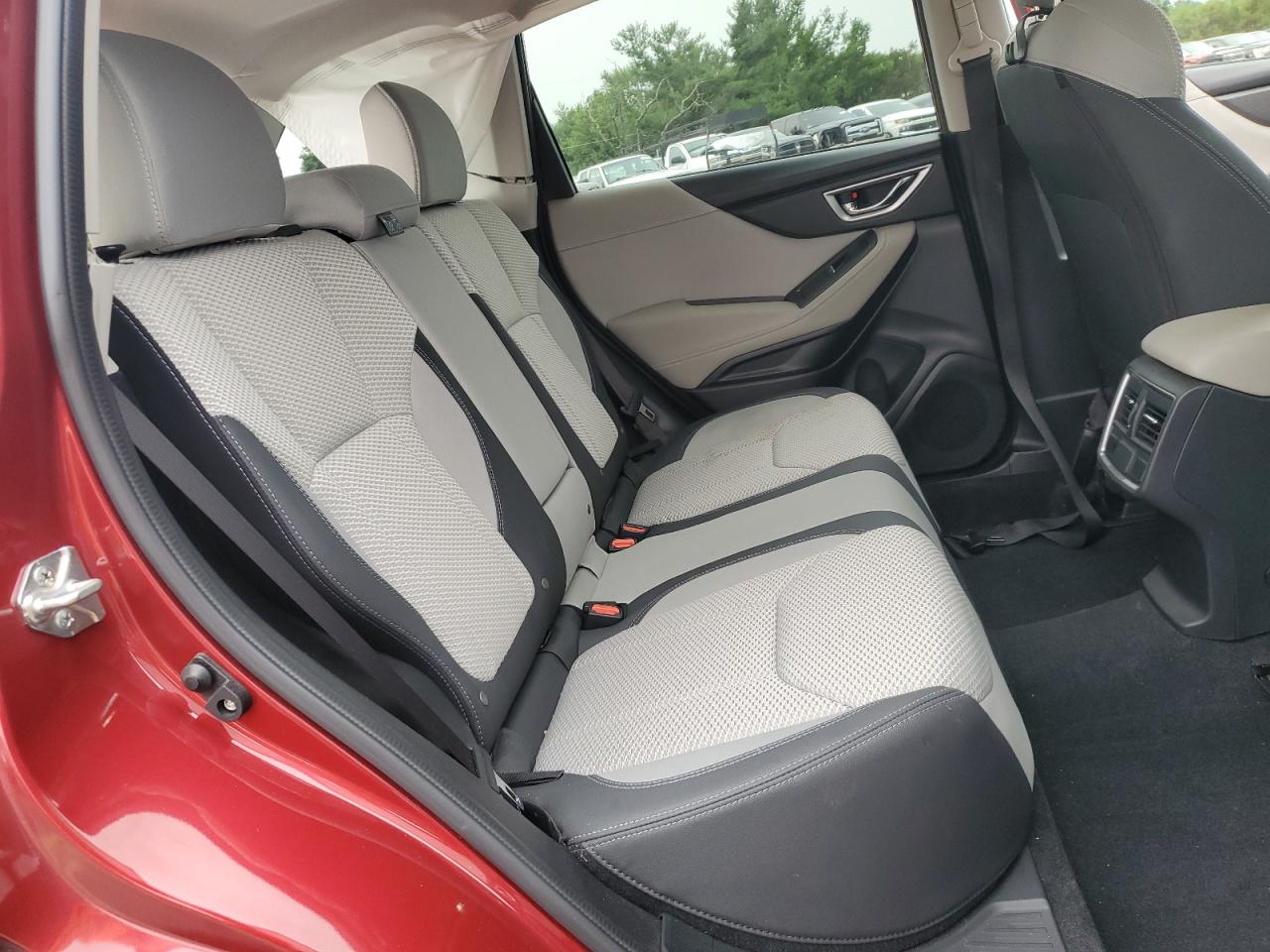 2019 Subaru Forester Premium VIN: JF2SKAEC5KH421584 Lot: 64320394