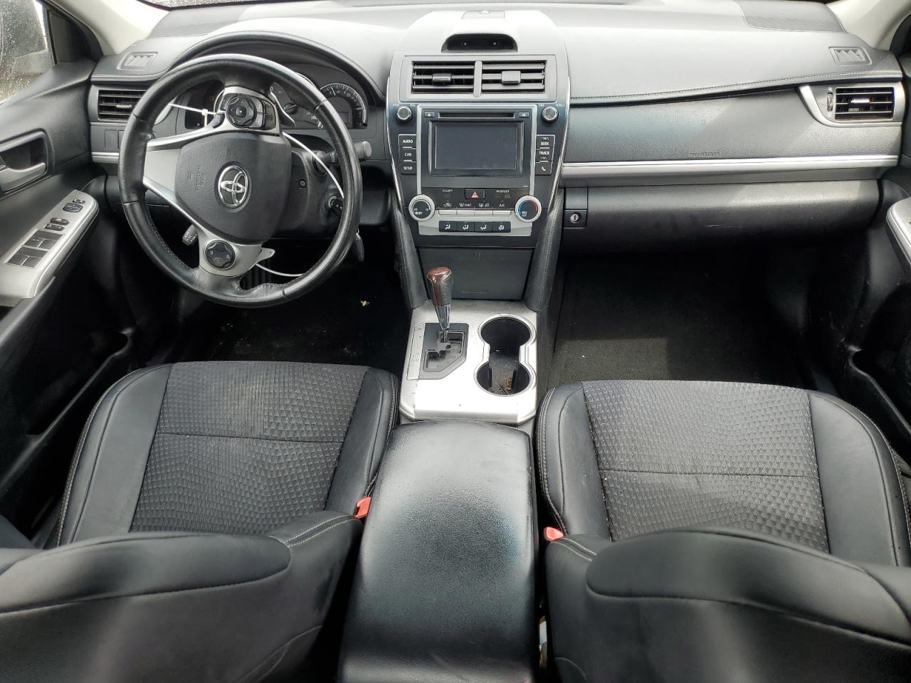2014 Toyota Camry - Image 8