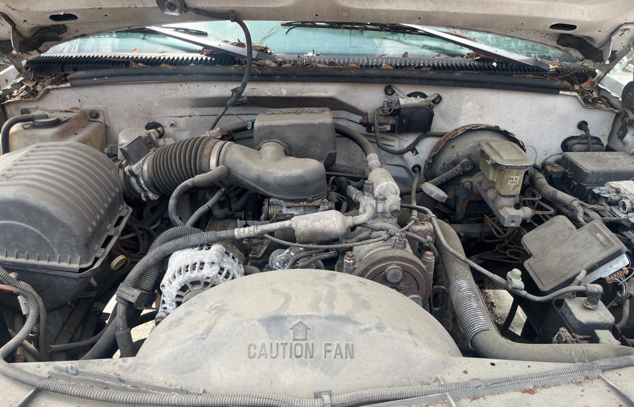 1998 Chevrolet Gmt-400 C2500 VIN: 1GCGC24R5WZ208678 Lot: 64795954