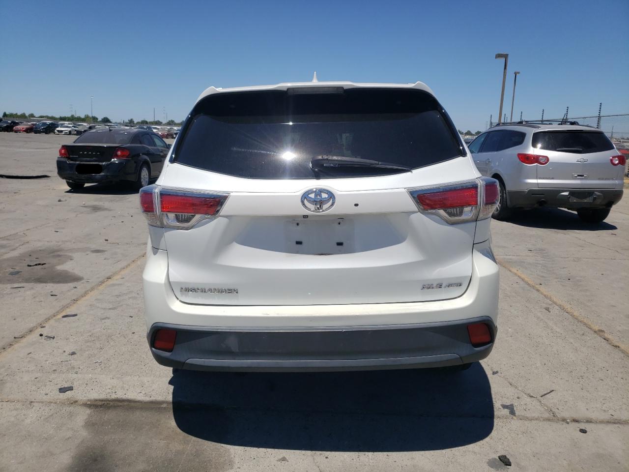 2014 Toyota Highlander Xle VIN: 5TDJKRFH3ES040660 Lot: 61471804