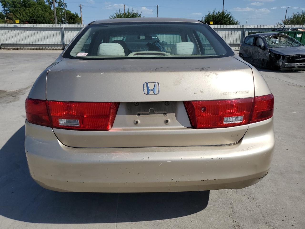 2005 Honda Accord Ex VIN: 1HGCM56755A010674 Lot: 61547504