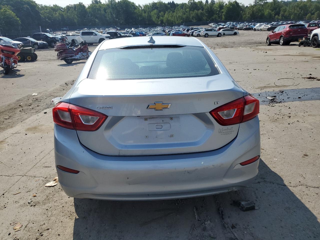 1G1BE5SM8H7144236 2017 Chevrolet Cruze Lt