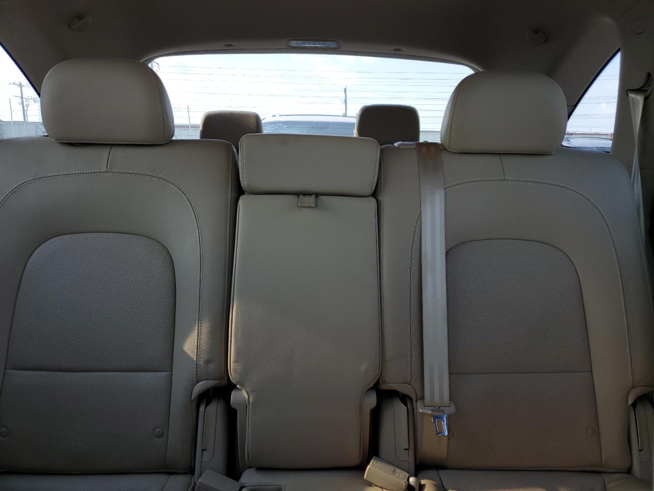 2012 Hyundai Veracruz Gls VIN: KM8NU4CC3CU203917 Lot: 62812624