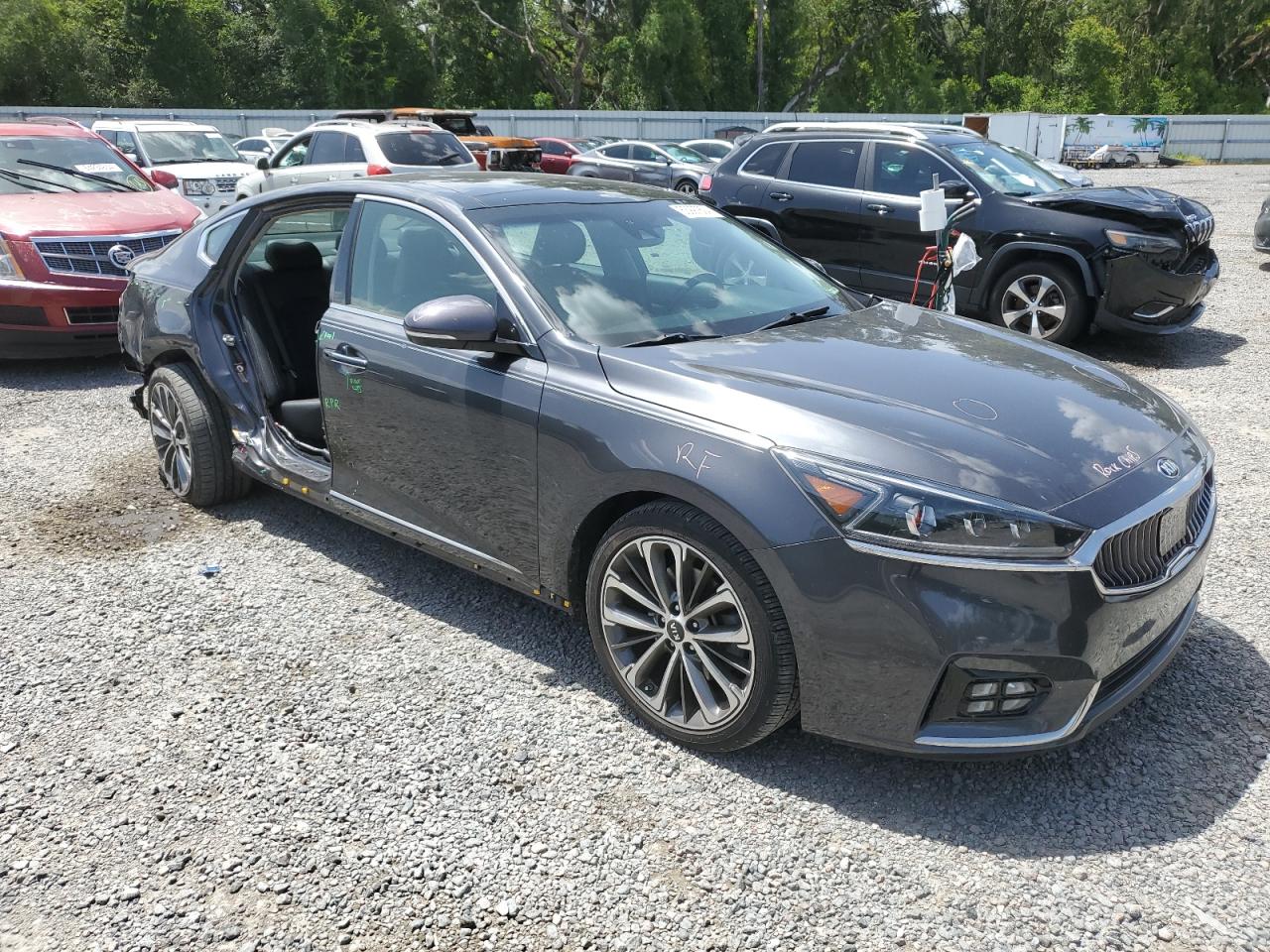 2017 Kia Cadenza Premium VIN: KNALC4J11H5088233 Lot: 63997824