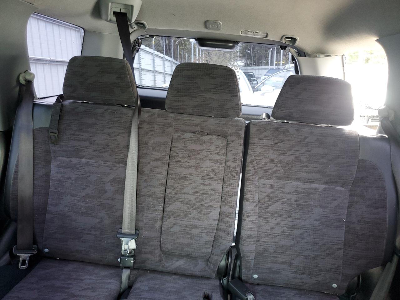 2002 Honda Cr-V Lx VIN: JHLRD68442C004790 Lot: 65200954