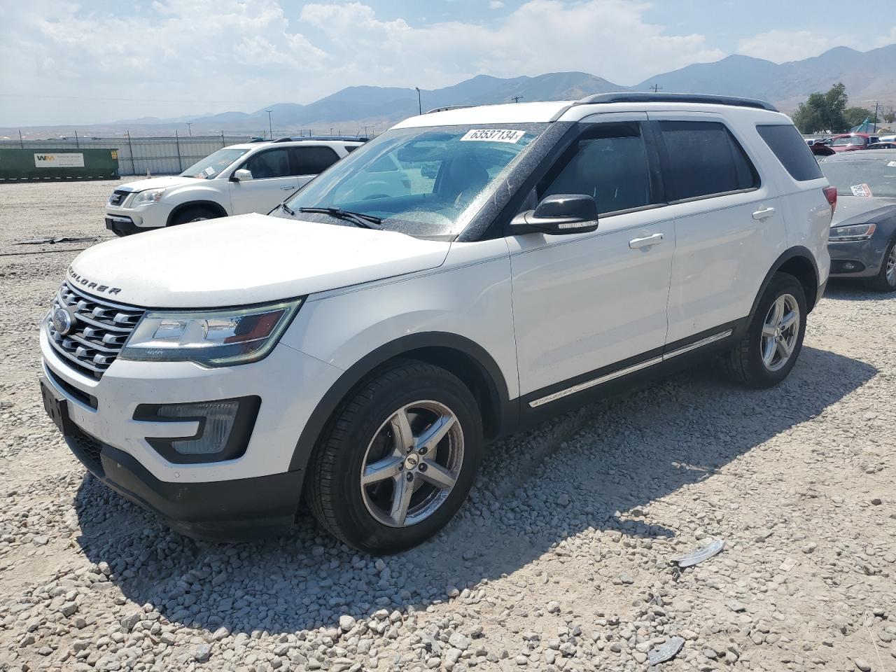 1FM5K8D85HGA11296 2017 FORD EXPLORER - Image 1