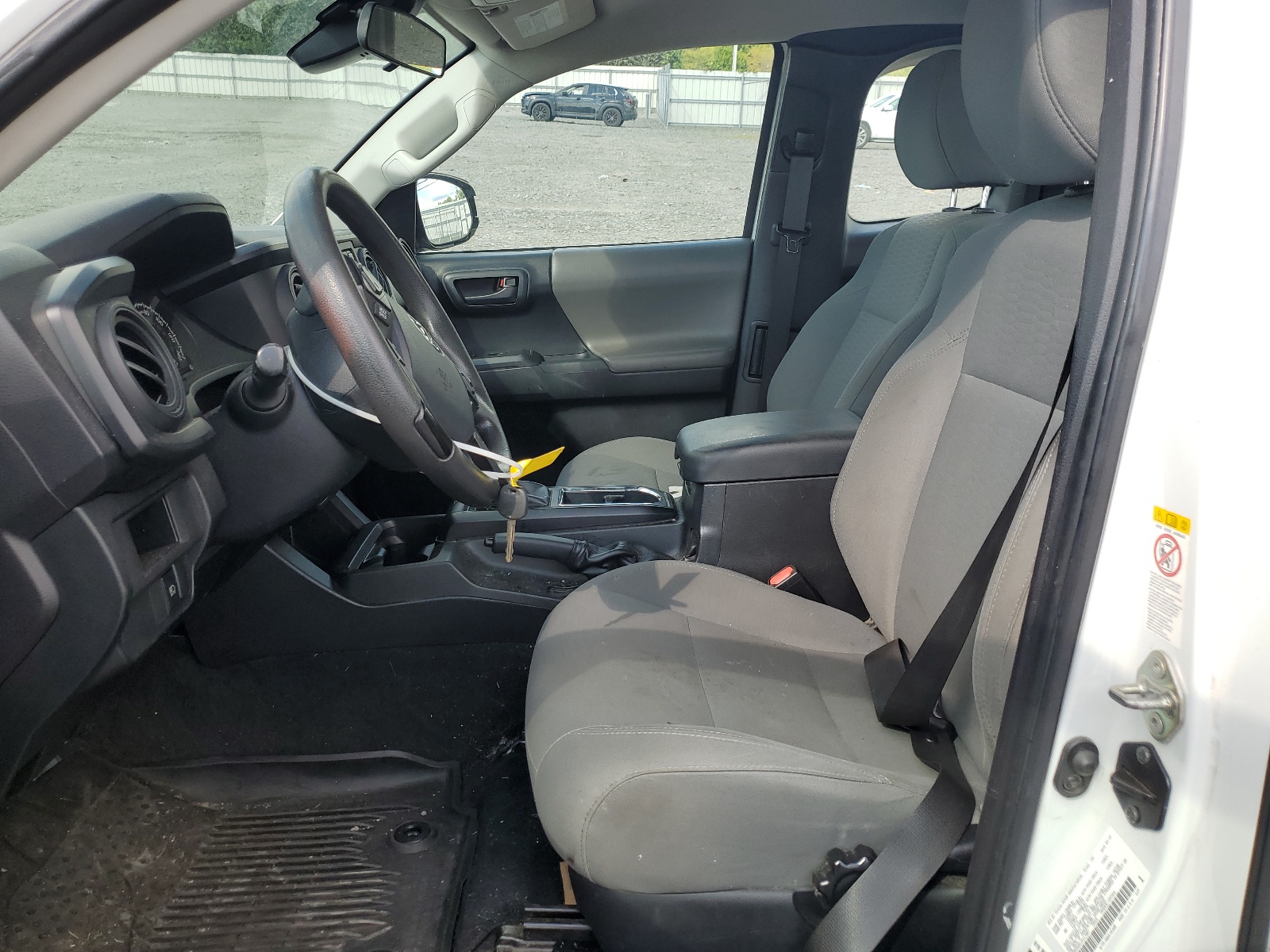 5TFRX5GN1JX117807 2018 Toyota Tacoma Access Cab