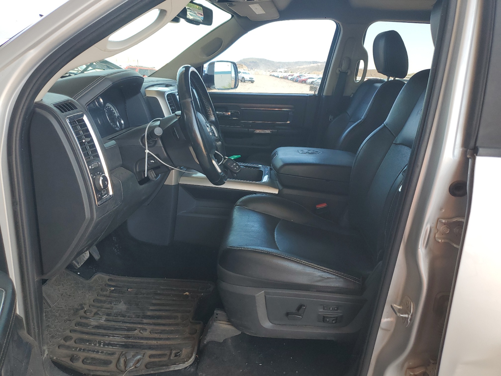 1C6RR7NM7GS337417 2016 Ram 1500 Laramie