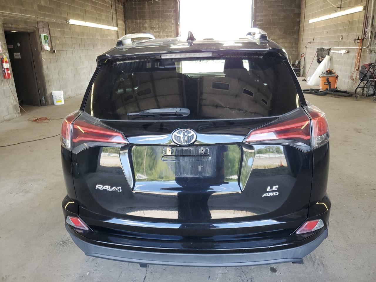 2016 Toyota Rav4 Le VIN: 2T3BFREV4GW424352 Lot: 64697654