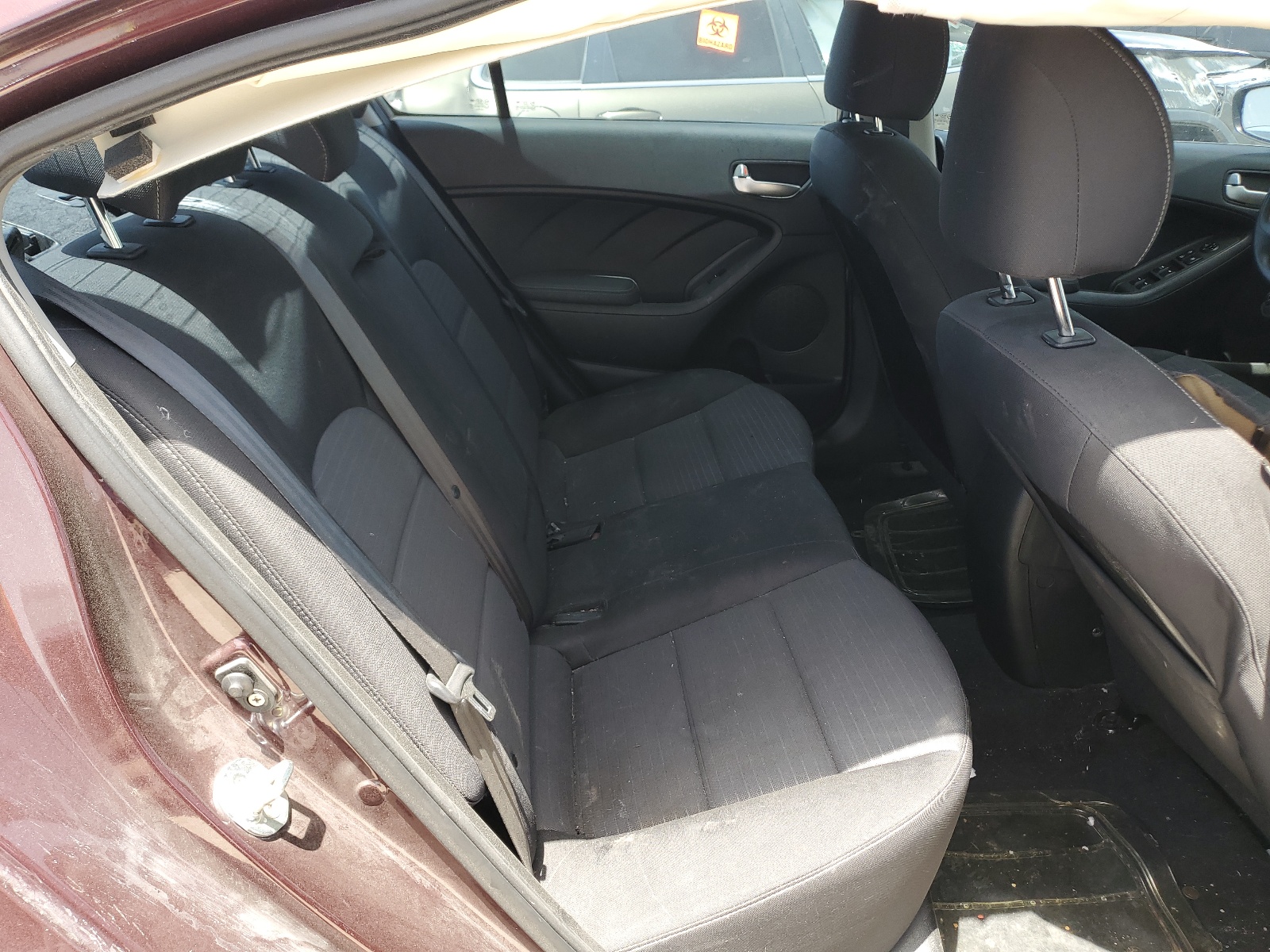 3KPFL4A79HE147327 2017 Kia Forte Lx