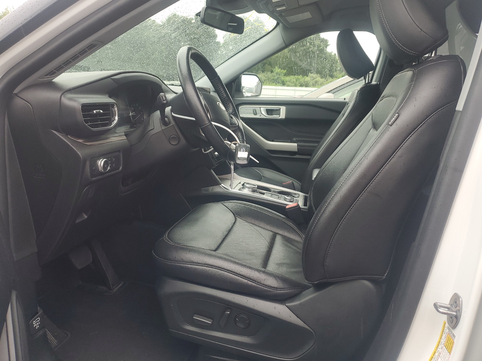 1FMSK8FH4NGA61845 2022 Ford Explorer Limited