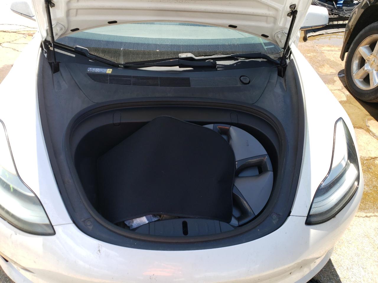 5YJ3E1EB6JF066912 2018 Tesla Model 3