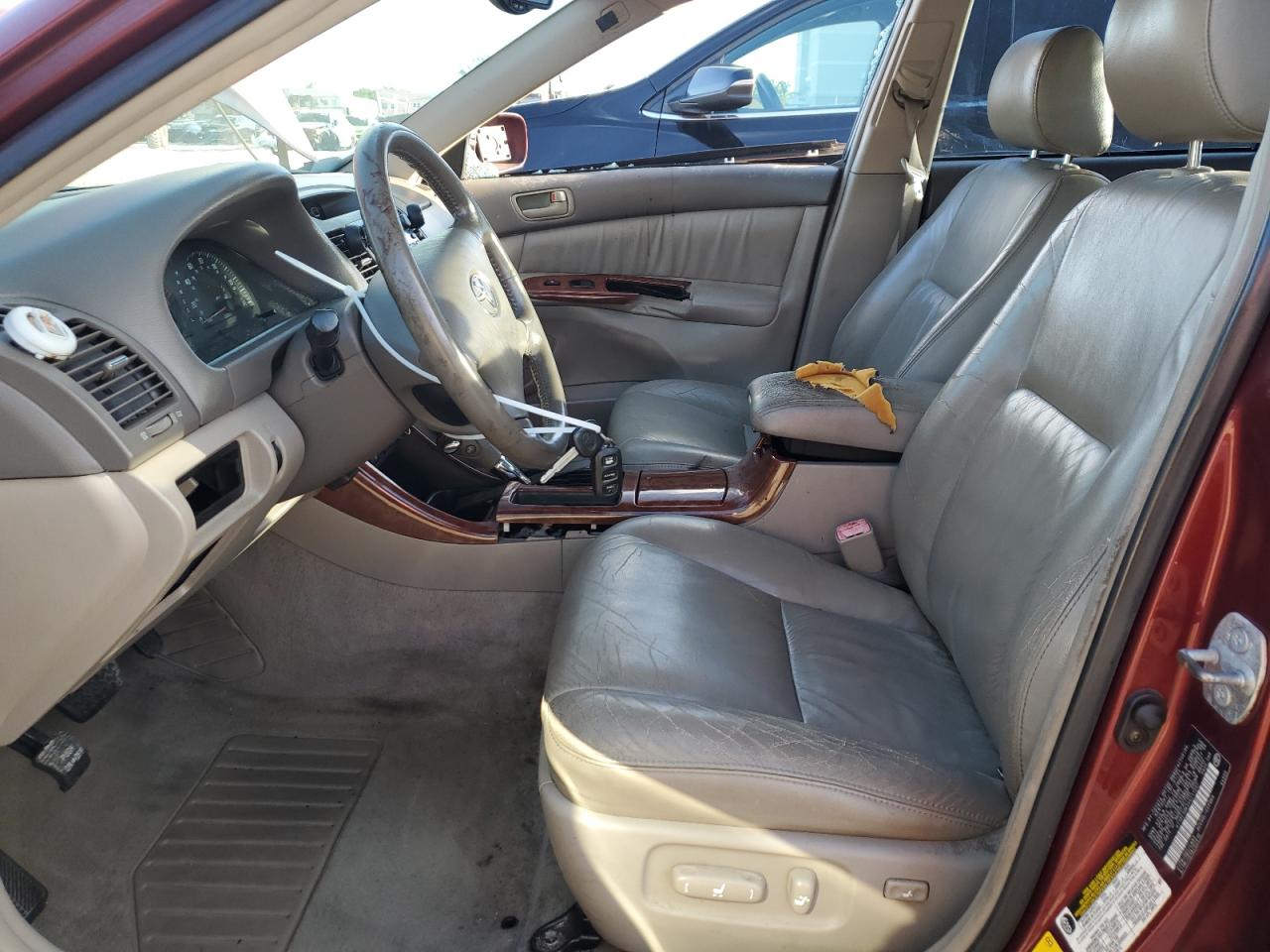 2004 Toyota Camry Le VIN: 4T1BE30K34U311557 Lot: 64346374