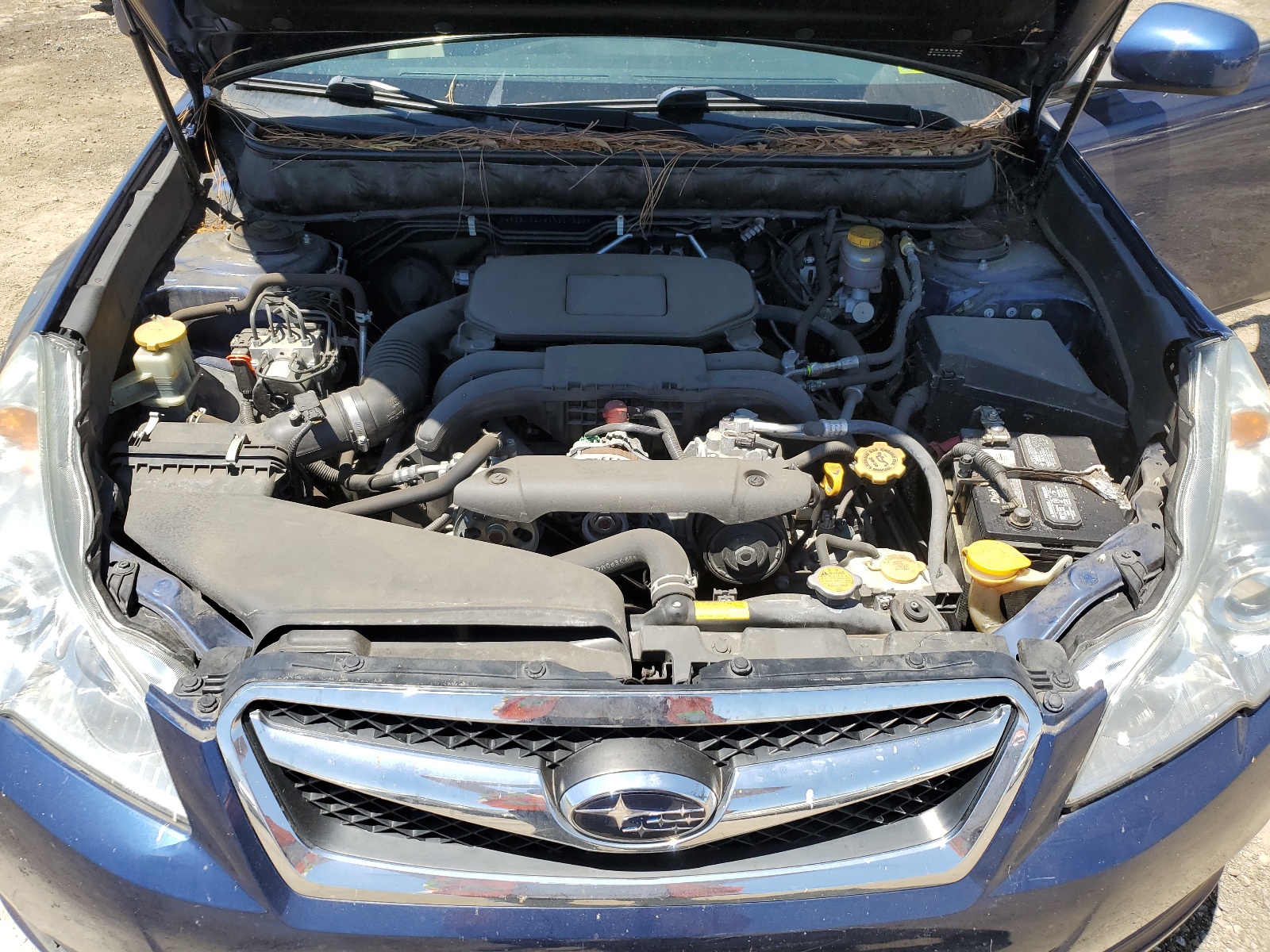 4S3BMCB65A3221559 2010 Subaru Legacy 2.5I Premium