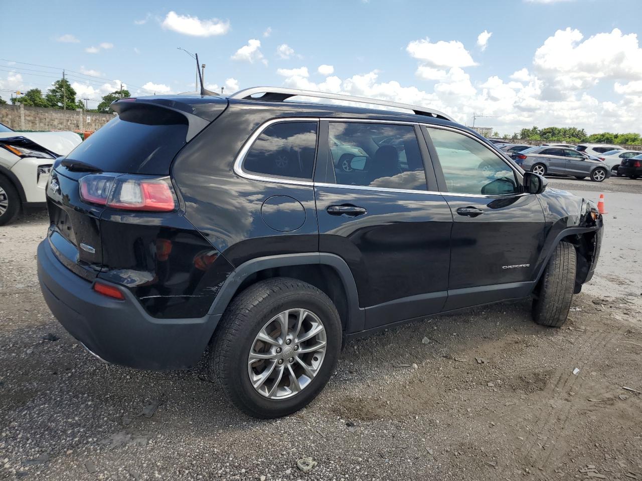 2019 Jeep Grand Cherokee - Image 3