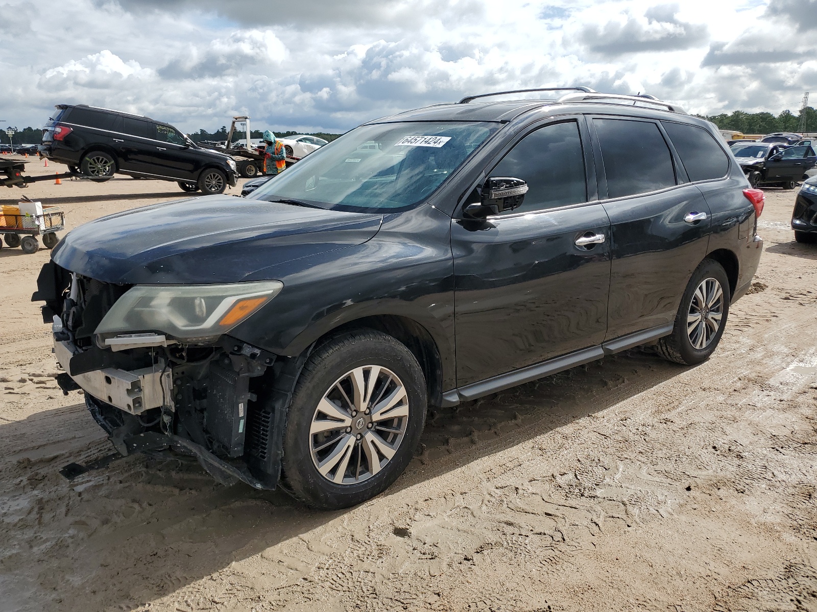 5N1DR2MN6JC622851 2018 Nissan Pathfinder S