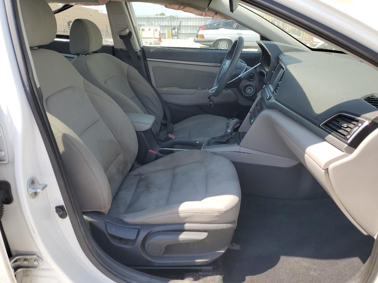 2017 Hyundai Elantra Se VIN: 5NPD84LF9HH013068 Lot: 62946304