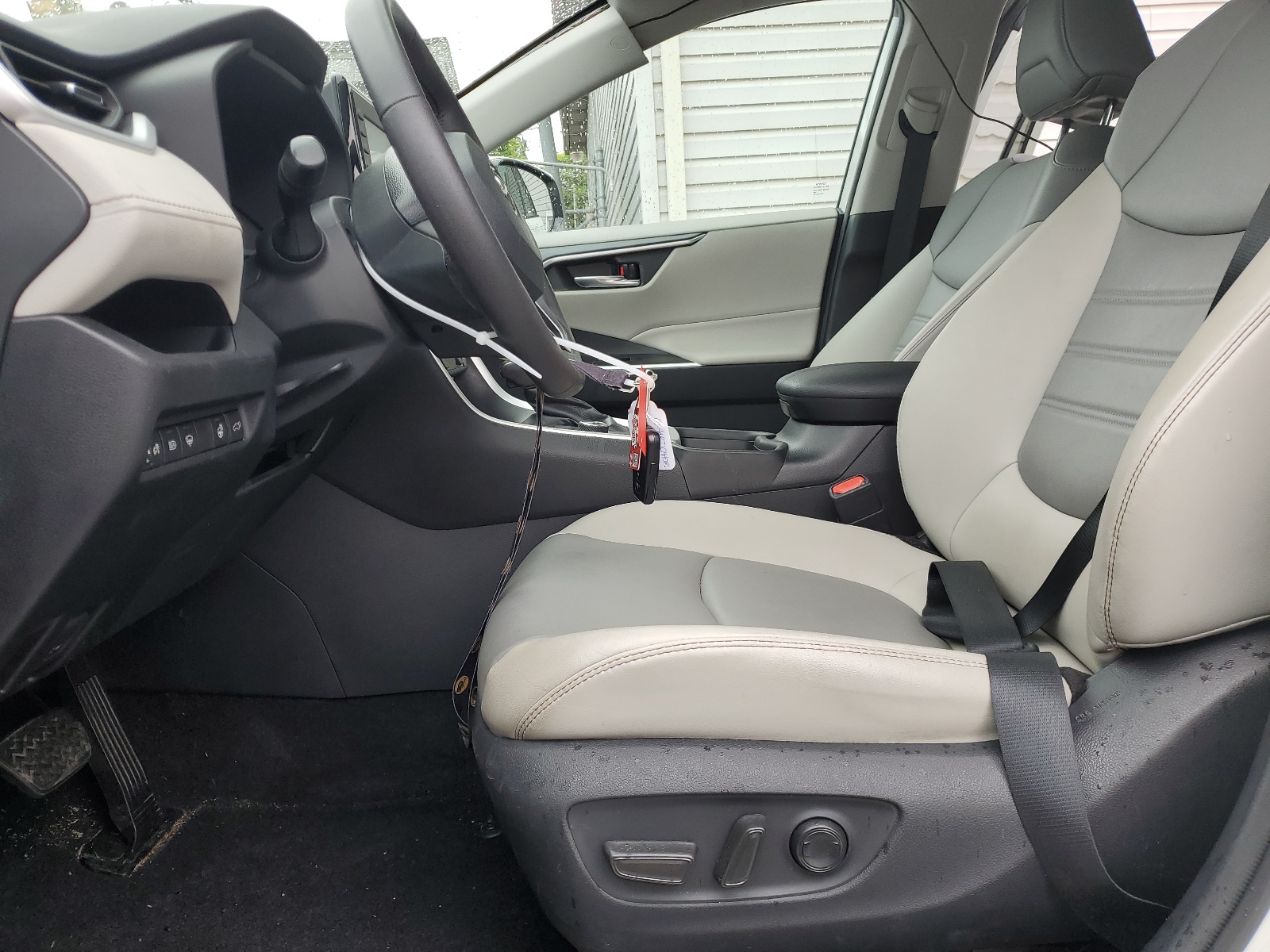 4T3B6RFV8MU006614 2021 Toyota Rav4 Xle Premium