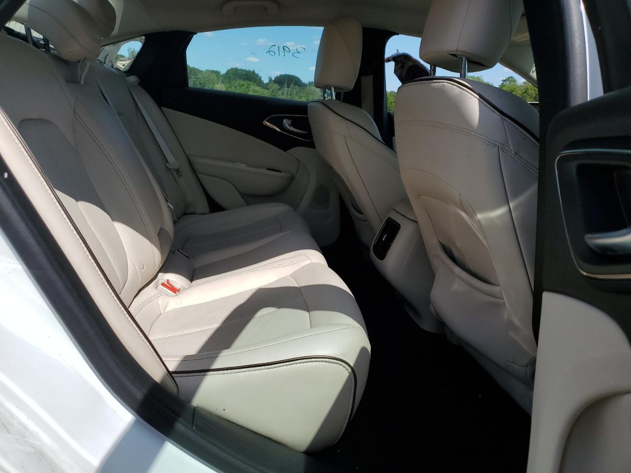 2015 Chrysler 200 C VIN: 1C3CCCCB7FN546796 Lot: 63194814