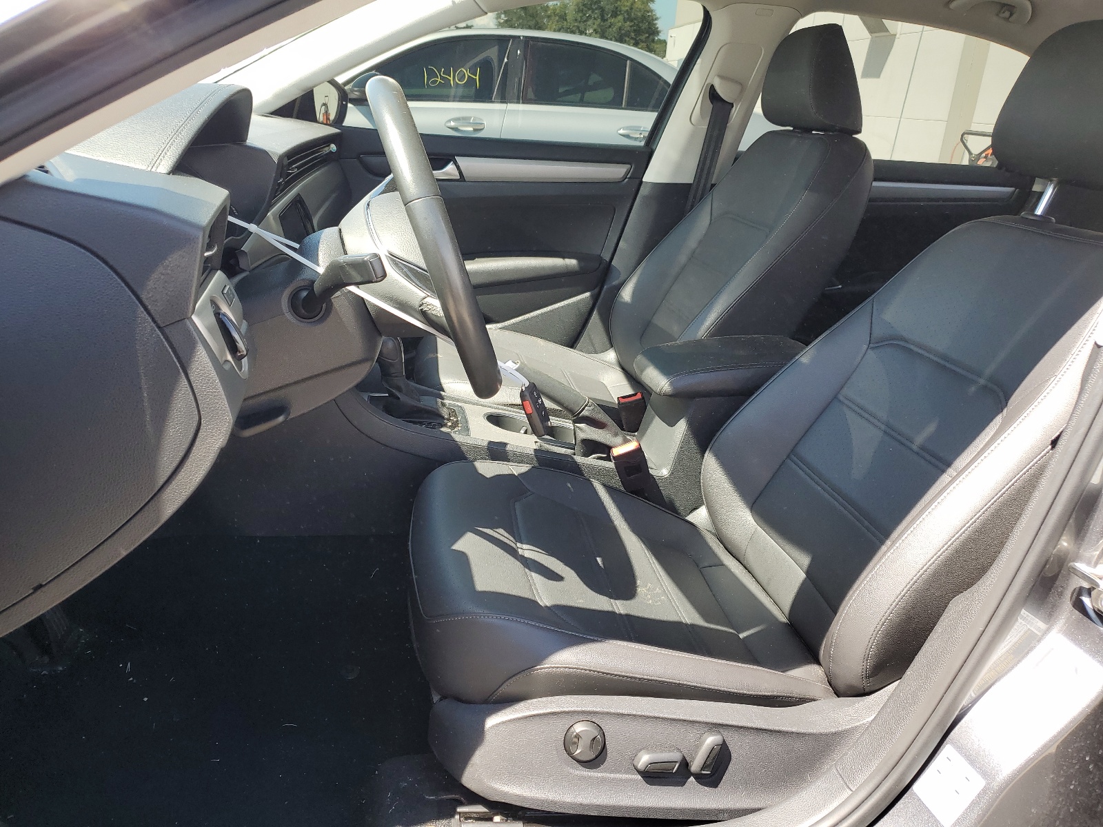 1VWSA7A31NC004035 2022 Volkswagen Passat Se