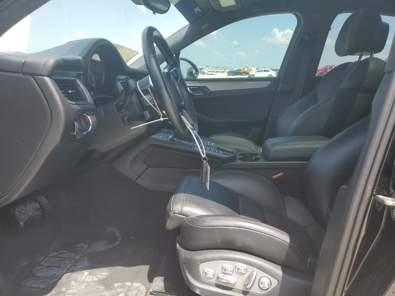 2016 Porsche Macan Turbo VIN: WP1AF2A5XGLB90678 Lot: 61833444