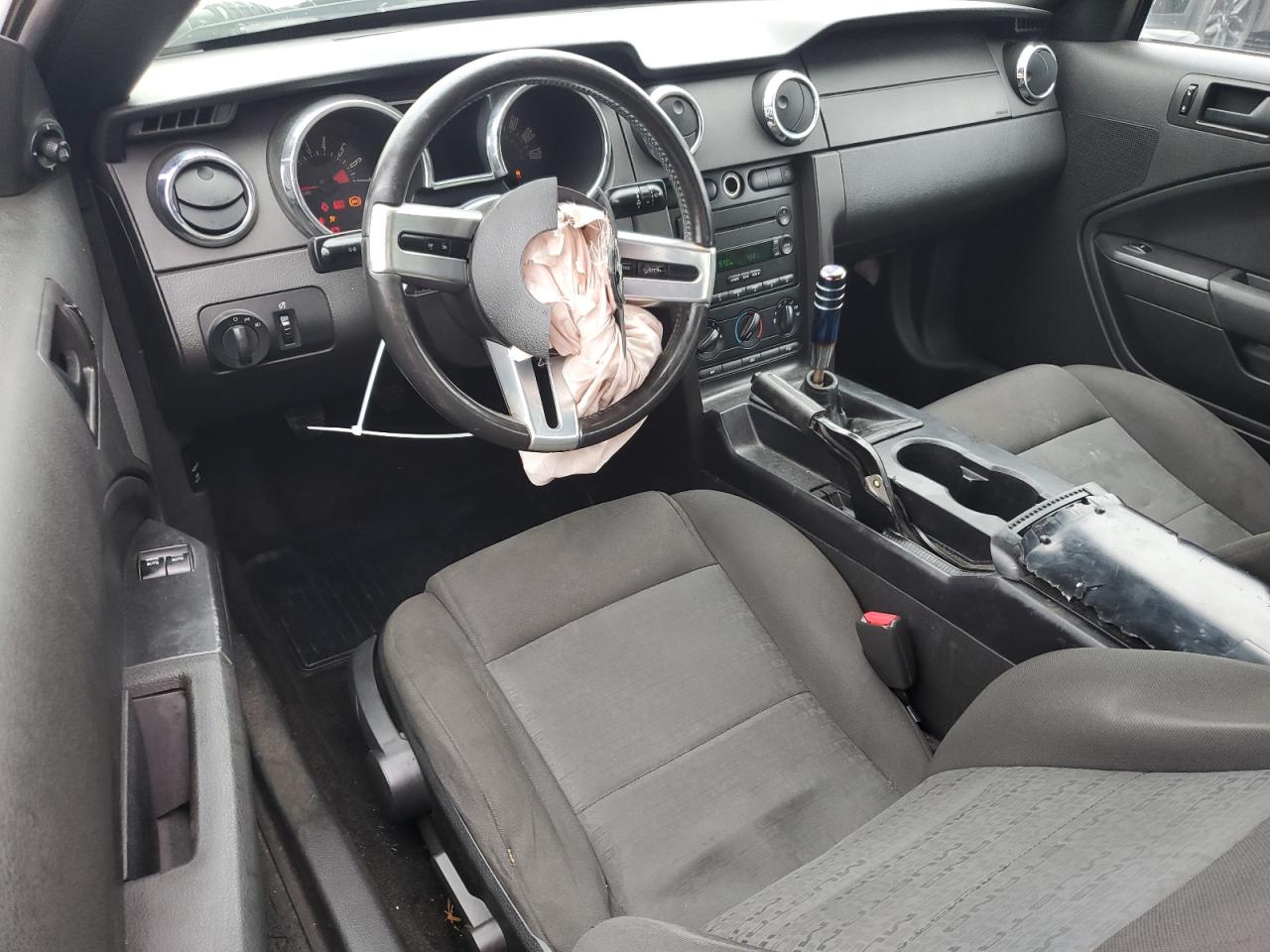 2006 Ford Mustang VIN: 1ZVFT80N865207398 Lot: 64780744