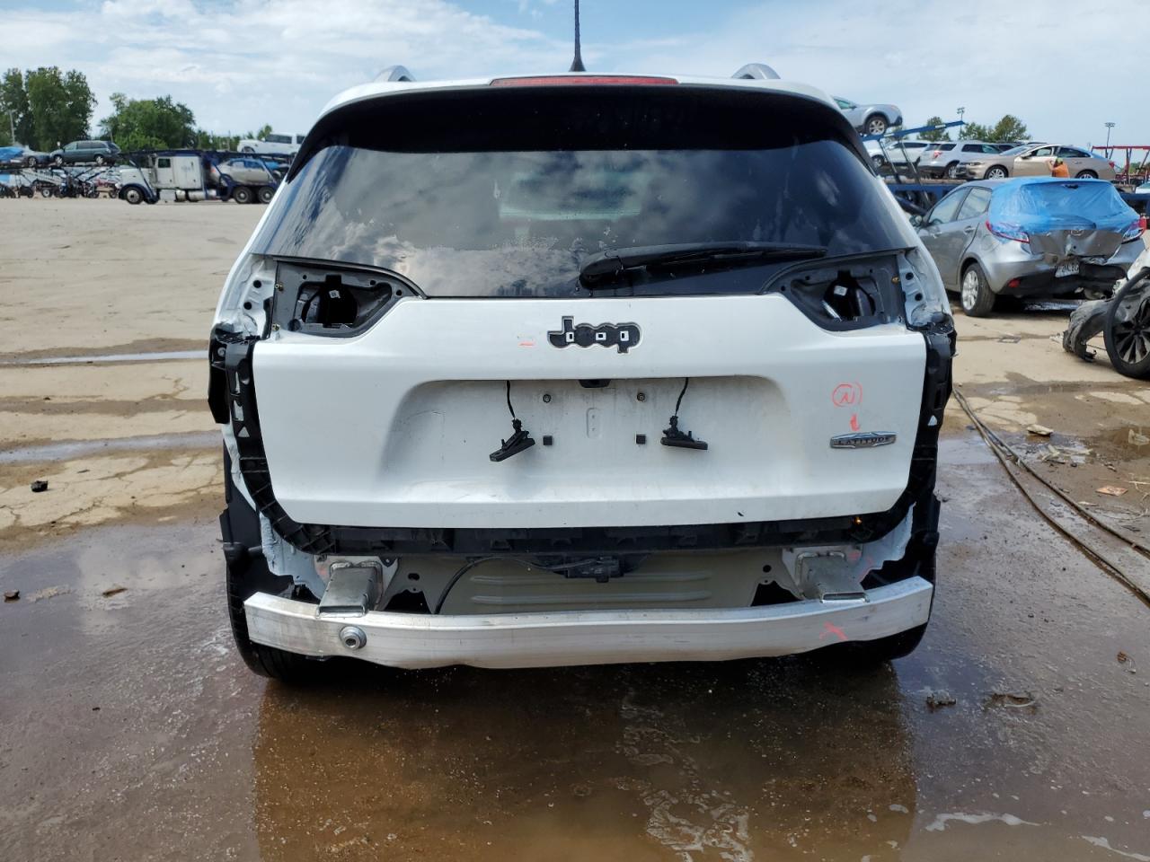 2019 Jeep Cherokee Latitude Plus VIN: 1C4PJLLX6KD109743 Lot: 61953924