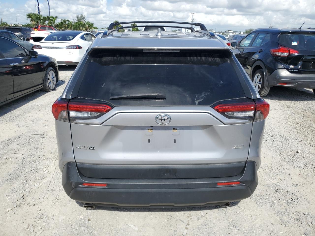 2019 Toyota Rav4 Xle VIN: JTMW1RFV9KD011511 Lot: 61493994