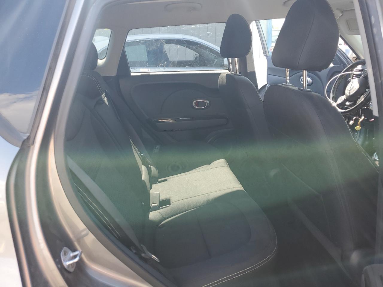 2016 Kia Soul + VIN: KNDJP3A57G7323930 Lot: 64409064