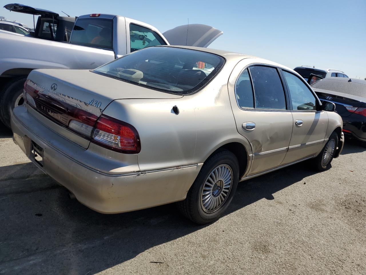 1998 Infiniti I30 VIN: JNKCA21A2WT614096 Lot: 60461904