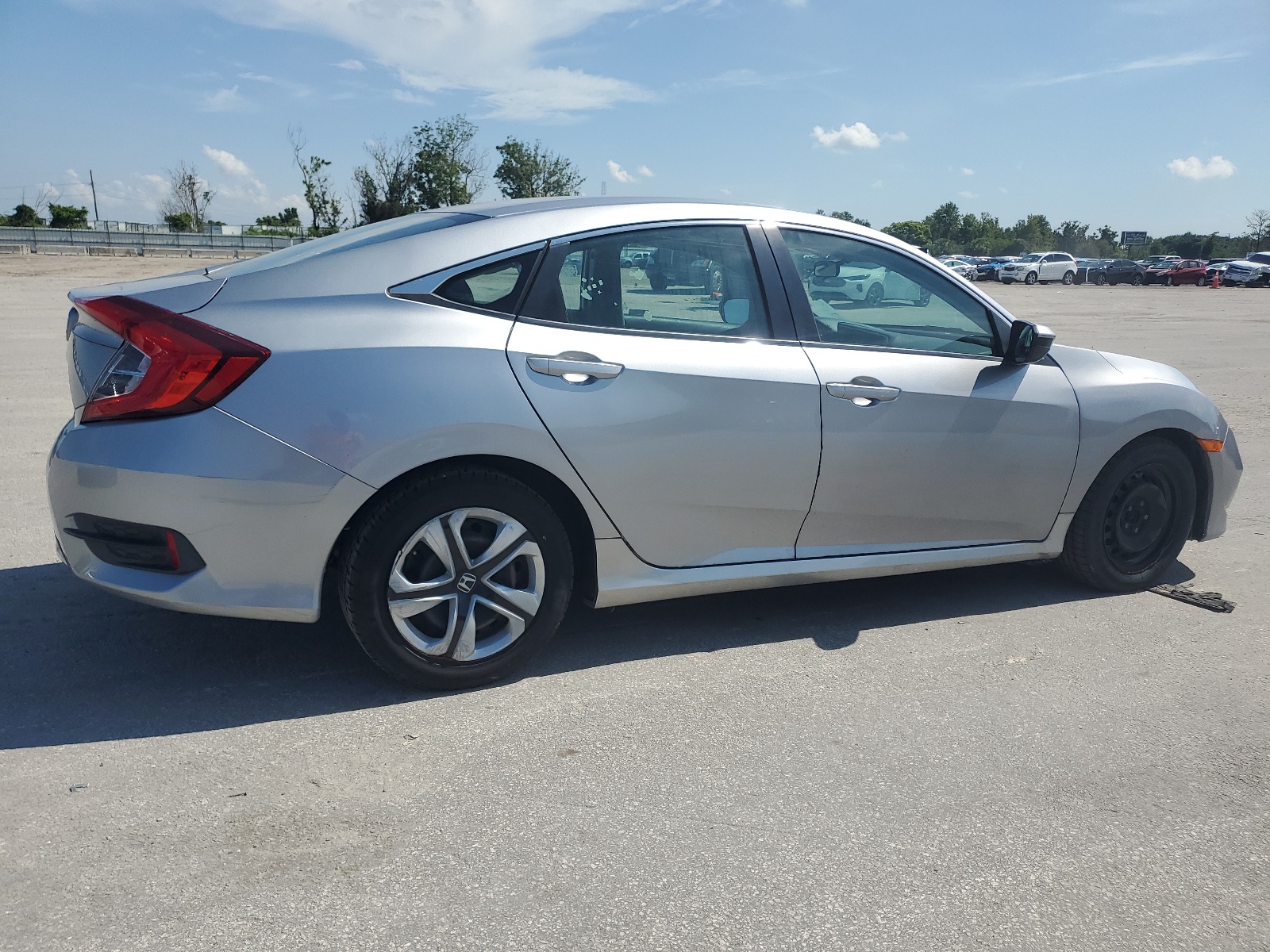 2019 Honda Civic Lx vin: 2HGFC2F61KH554513