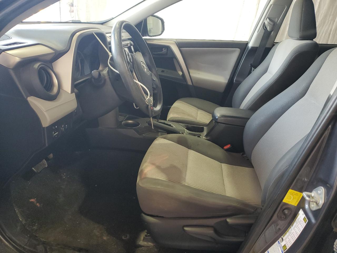 2015 Toyota Rav4 Le VIN: 2T3BFREV5FW254744 Lot: 63711504