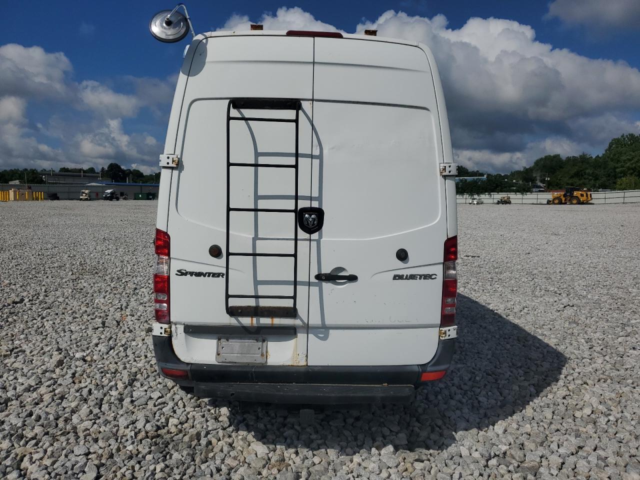 2007 Dodge Sprinter 2500 VIN: WD0PE745575198982 Lot: 62568404