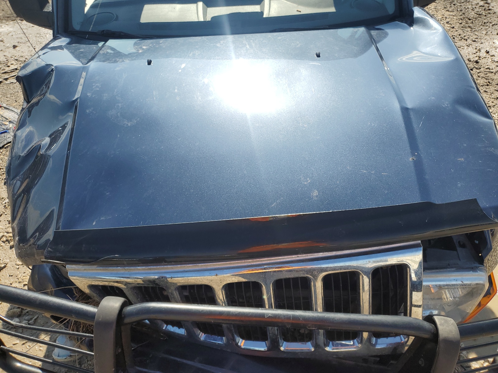 1J4RG4GK9AC125431 2010 Jeep Commander Sport