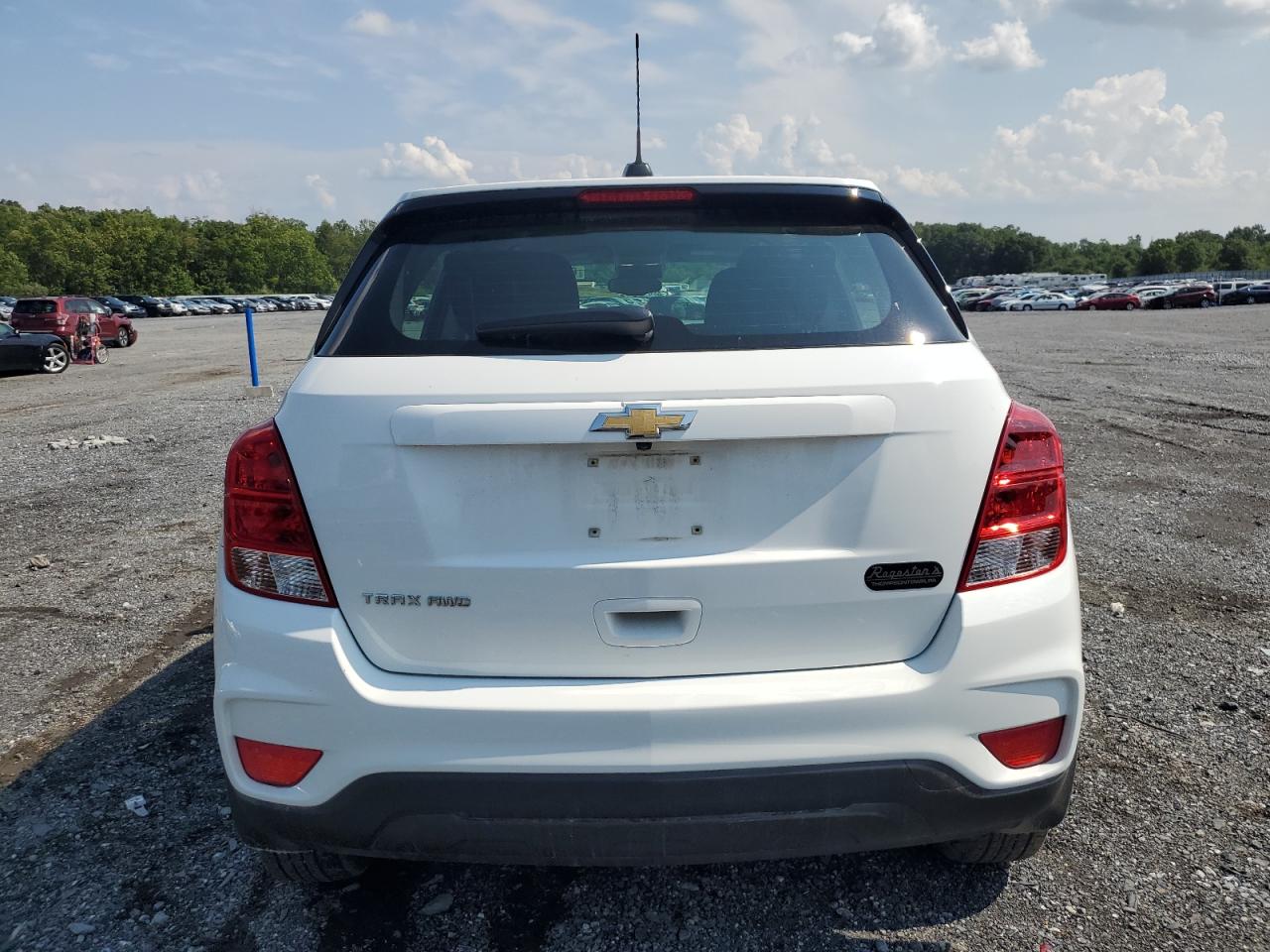 2018 Chevrolet Trax Ls VIN: KL7CJNSB3JB599307 Lot: 65626584