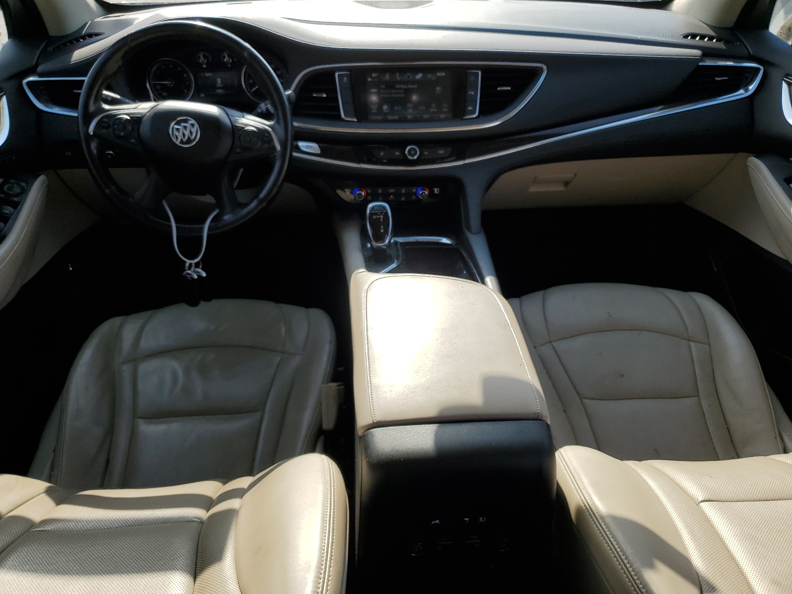 5GAERCKW7JJ242103 2018 Buick Enclave Premium