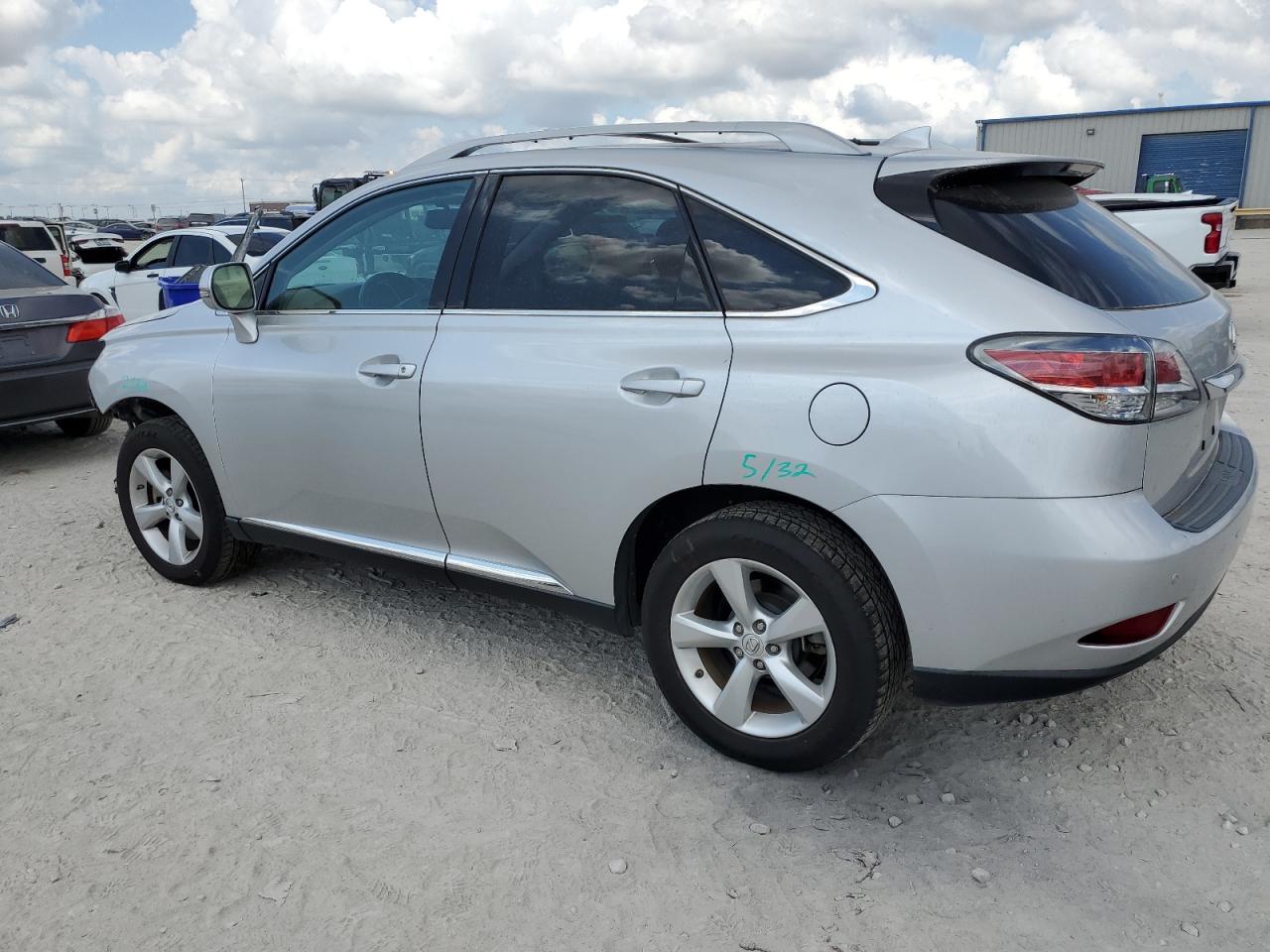 2T2BK1BA7FC311367 2015 LEXUS RX - Image 2