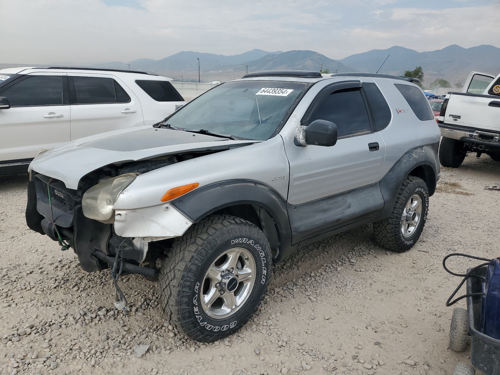 JACCN57X1X7990624 1999 Isuzu Vehicross