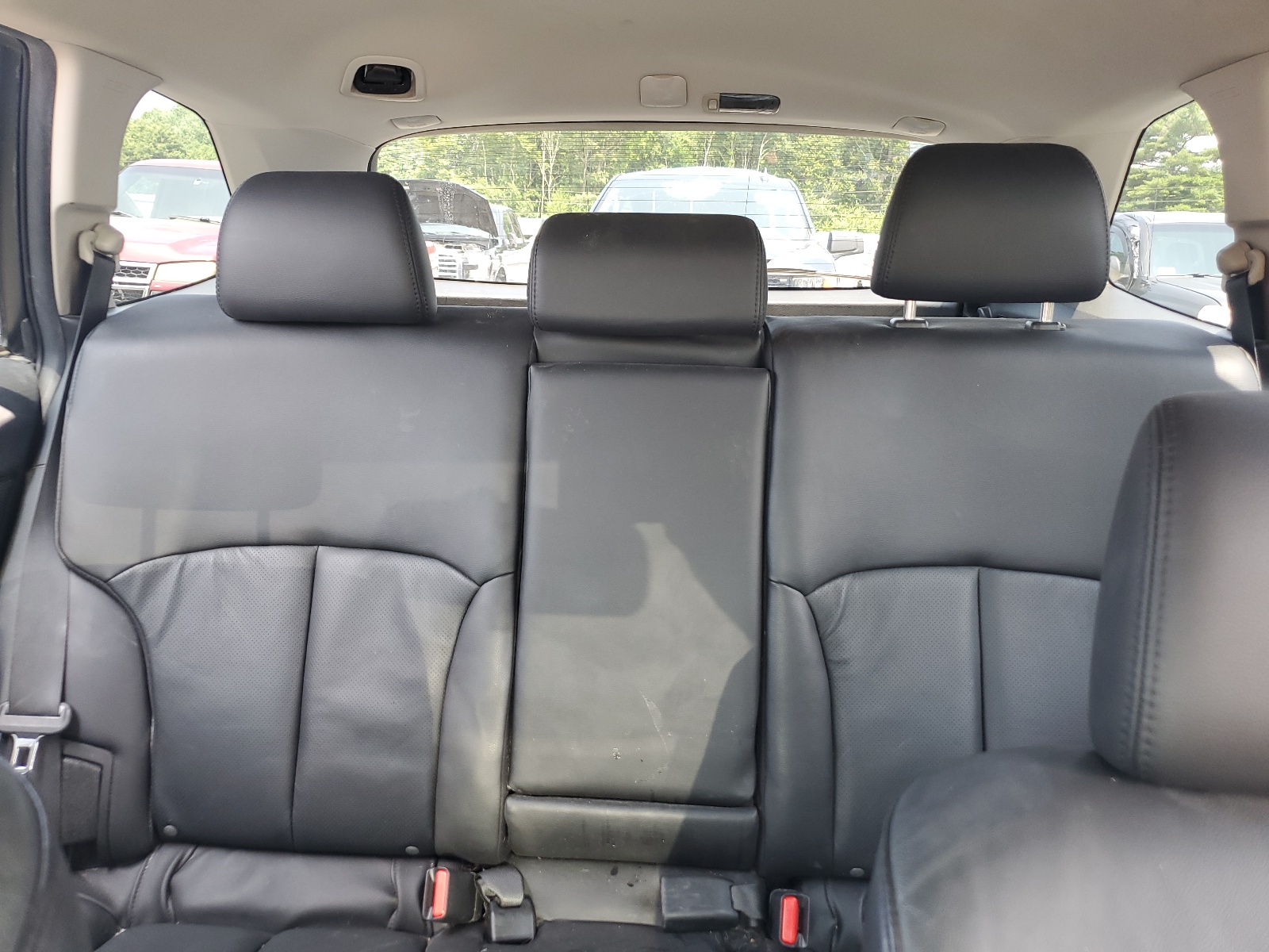 4S4BRBJC6B3333786 2011 Subaru Outback 2.5I Limited