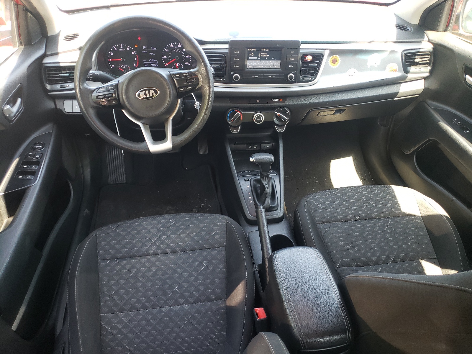 3KPA24ABXJE086819 2018 Kia Rio Lx