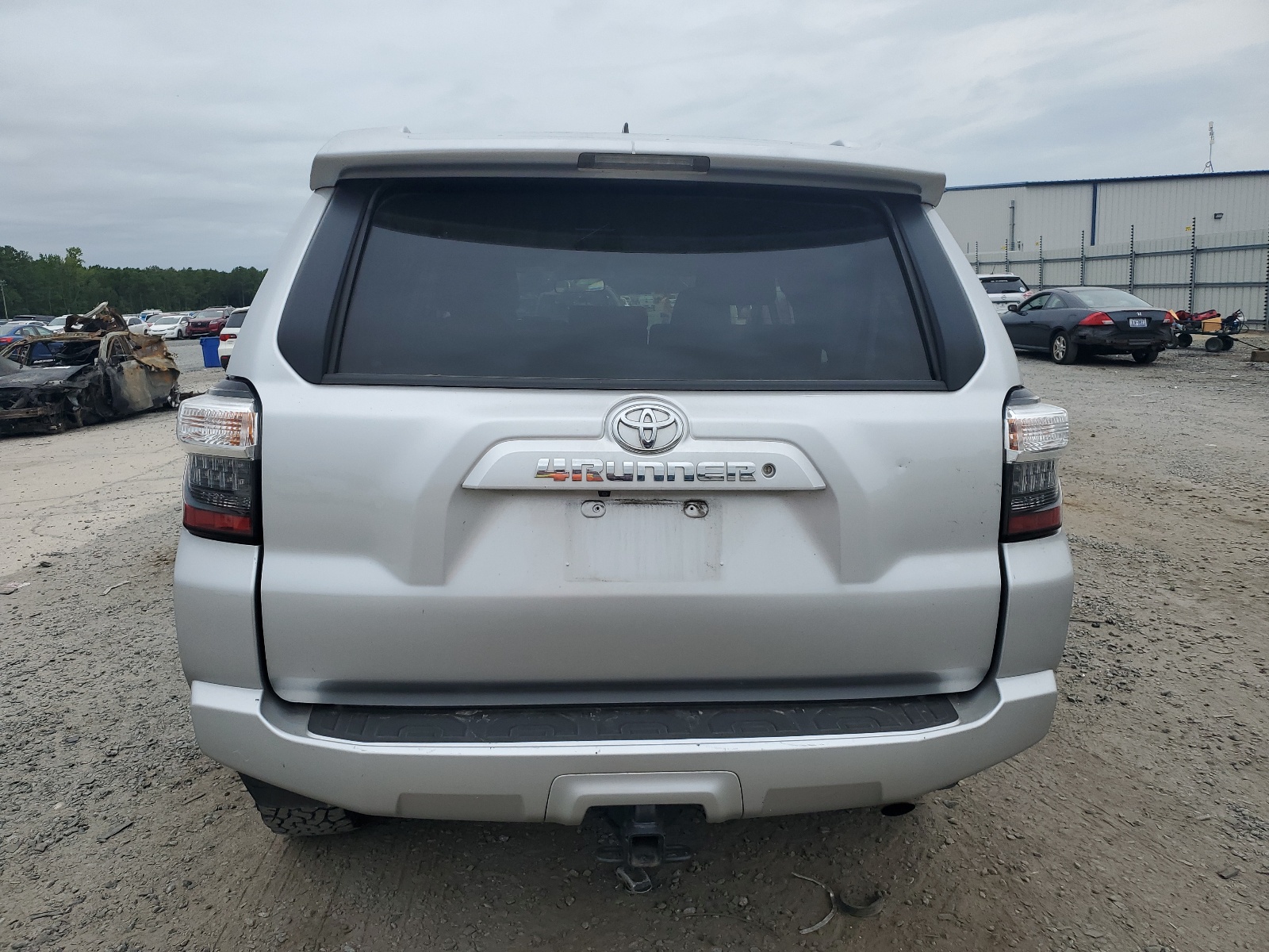 JTEZU5JR7G5122823 2016 Toyota 4Runner Sr5