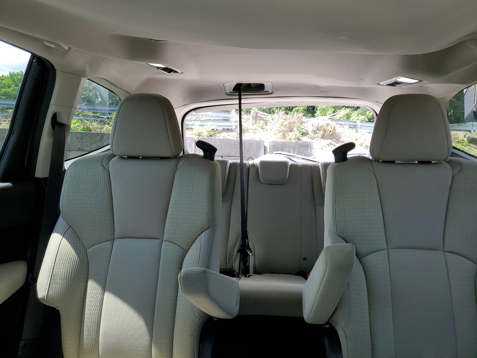 4S4WMAFDXK3461072 2019 Subaru Ascent Premium