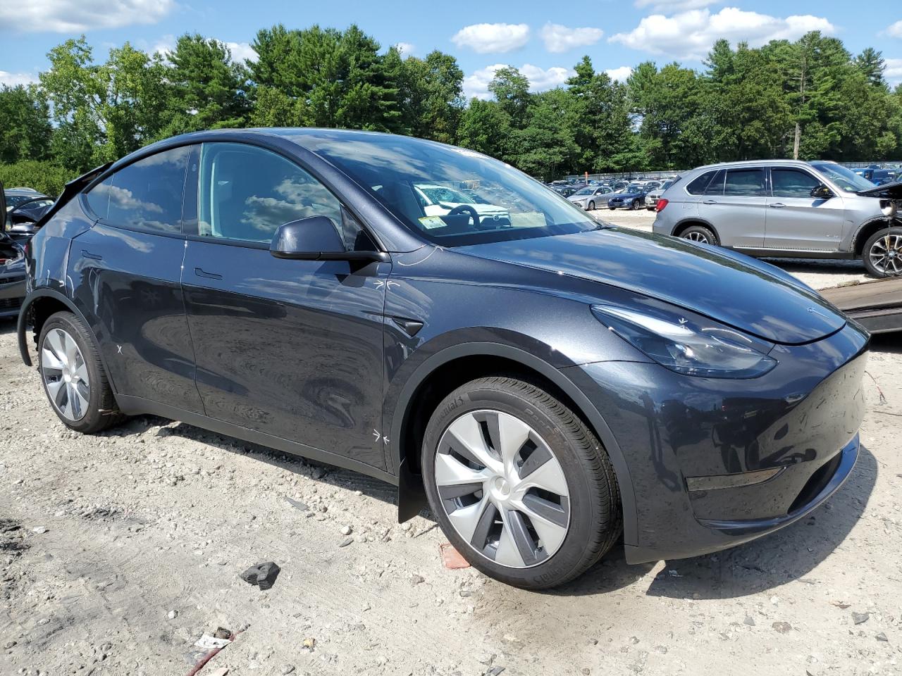 7SAYGDED3RF078808 Tesla Model Y  4