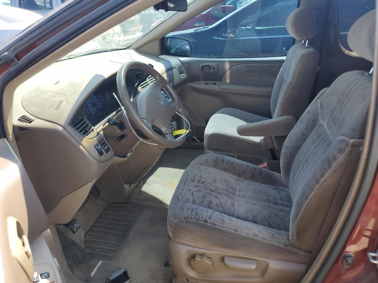 2002 Toyota Sienna Le VIN: 4T3ZF13CX2U473596 Lot: 59676574