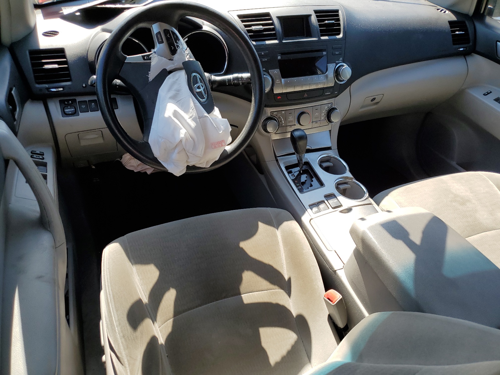 5TDBK3EH0CS117968 2012 Toyota Highlander Base