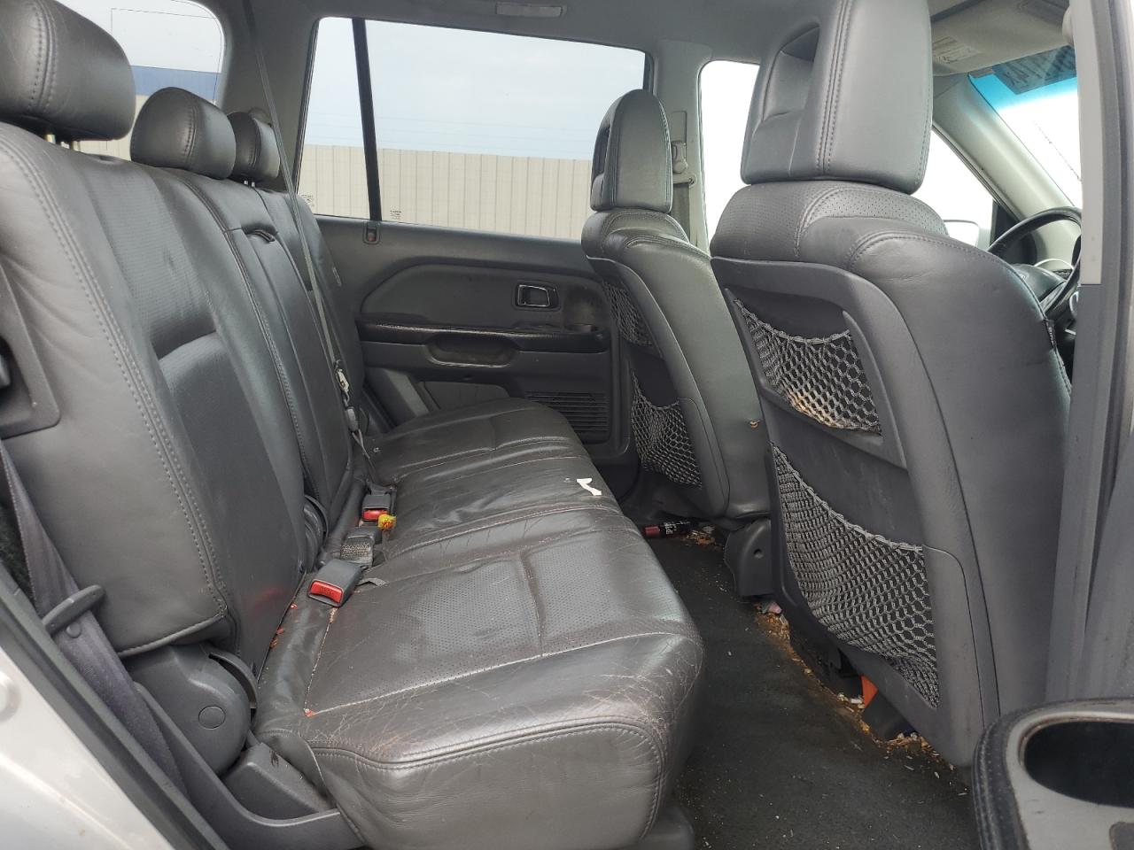 2004 Honda Pilot Exl VIN: 2HKYF18624H555931 Lot: 62257174